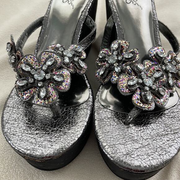 Carlos Santana Silver Embellished Platform Sandal, Size 8.5M - Picture 4 of 12